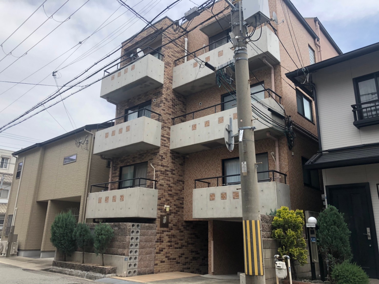 【月極駐車場 神戸市灘区永手町】ソバーレ六甲道駐車場